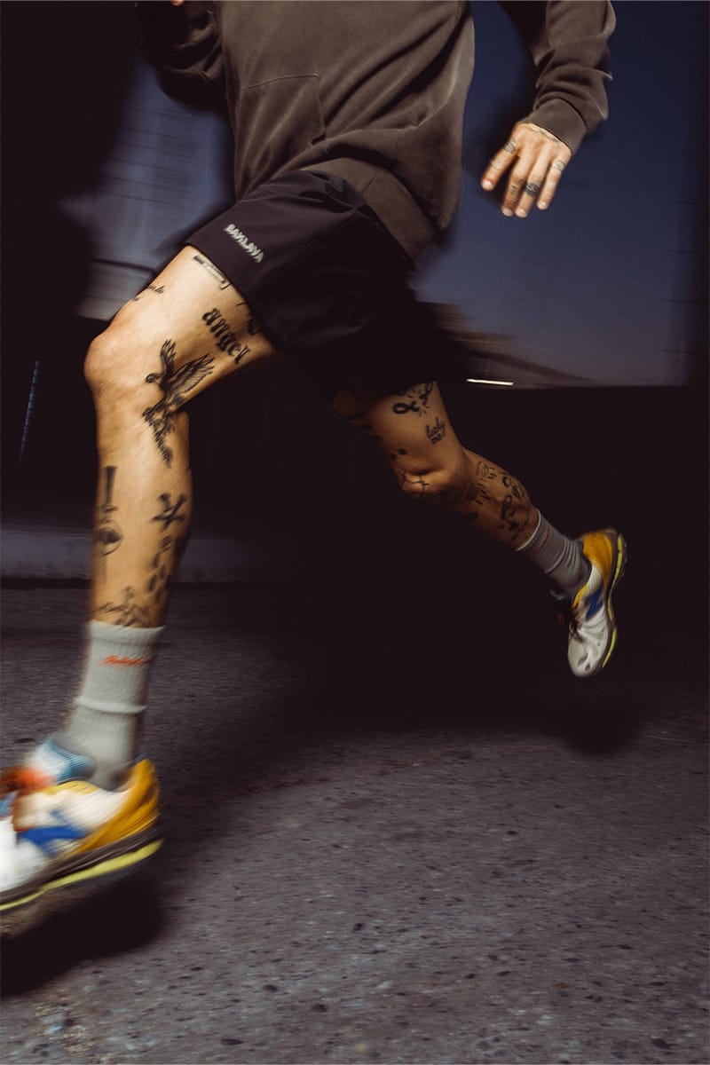 新品未使用ASローマコラボ　New Balance　CM997限定品25.5cm 国内販売中】AS ローマ × ニューバランス CM997H バーガンディー