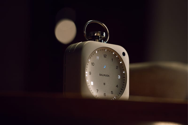 バルミューダが置き時計 The Clock（ザ・クロック） を発表 | Hypebeast.JP