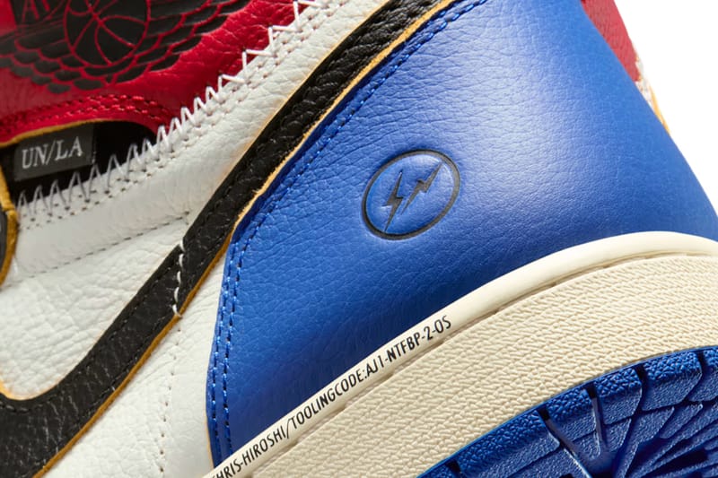 エアジョーダン 1 レトロ x ユニオン x フラグメントAJ1 エア ジョーダン 1 x ユニオン x フラグメント“Black and Varsity Red