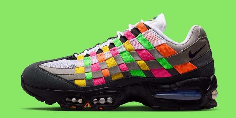 Nike Air Max 95 マルチカラー スニーカー ナイキエアマックス95ウーヴン“グレー/マルチ”公式画像をチェック