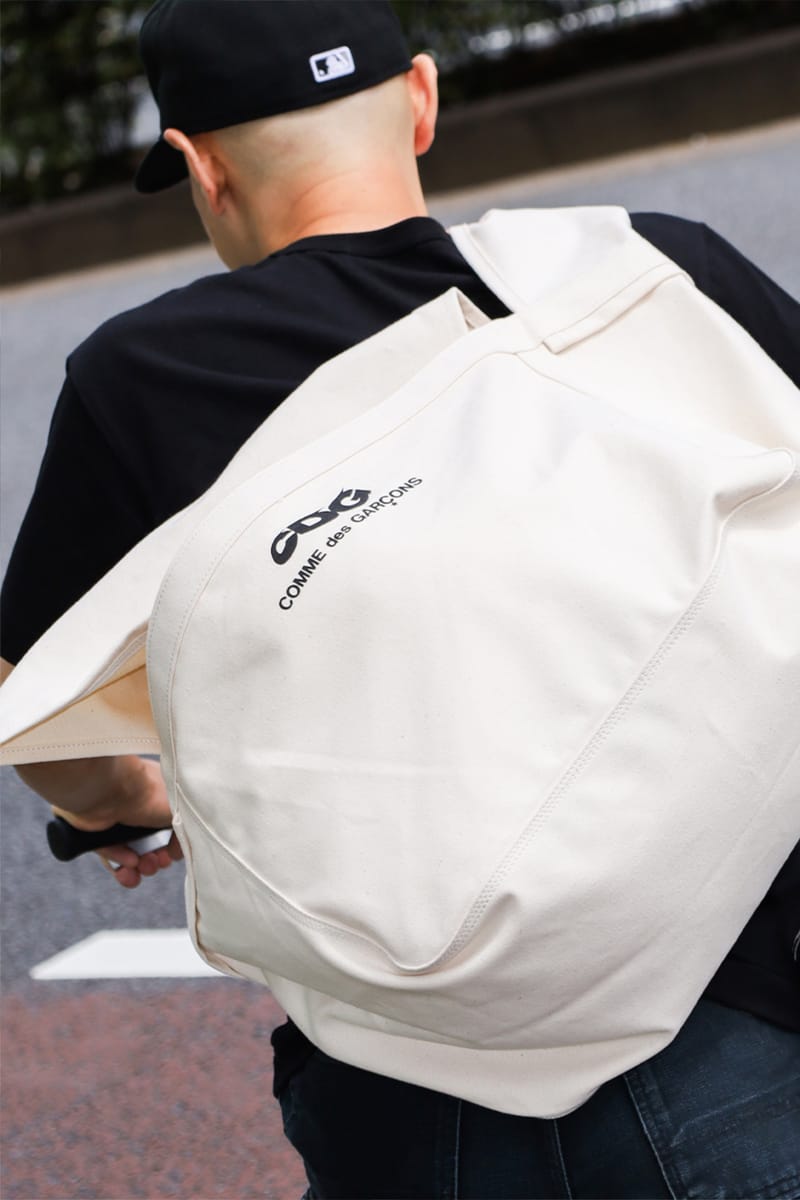 CDG から新作ポストマンバッグとスウェットシャツが到着 | Hypebeast.JP