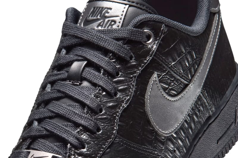 G*様 【新品級】NIKE ナイキ エアフォース1 LOW 07 トリプルブラッ ナイキエアフォース1にラグジュアリーなトリプルブラッククロコが登場