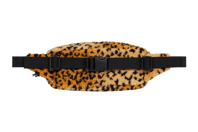 希少完売品 17fw Leopard Fleece WaistBag Supreme Leopard Fleece Waist Bag Red - FW17 - US