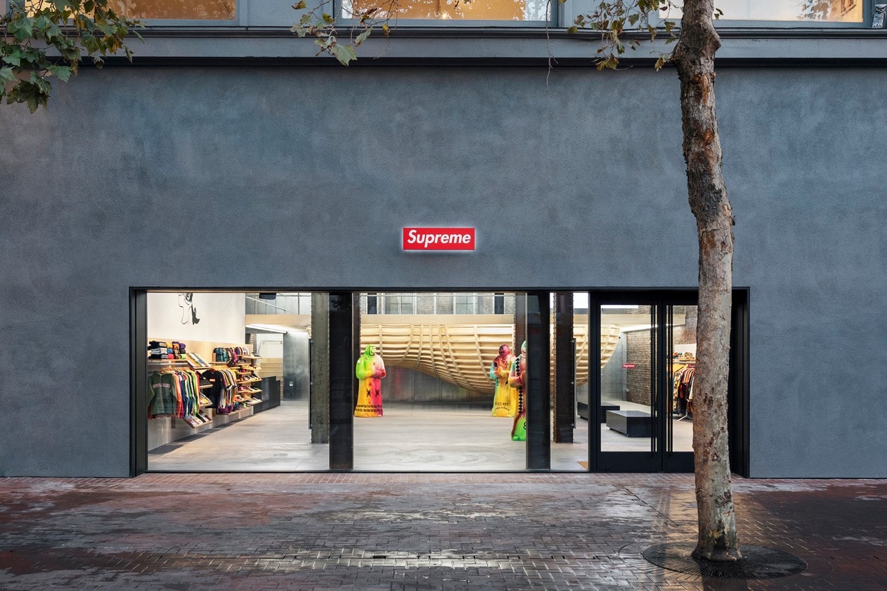 슈프림 샌프란시스코 매장 영상, 거대 스케이트보드 보울 파크, 브링크워스, 필 영 HYPEBEAST.KR 하입비스트