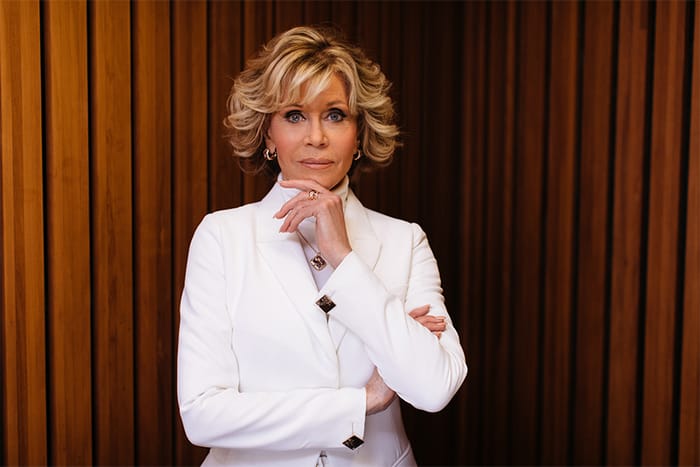 時尚雜誌最年長封面人物：81 歲女演員 Jane Fonda，被選用的背後含有深層意義！