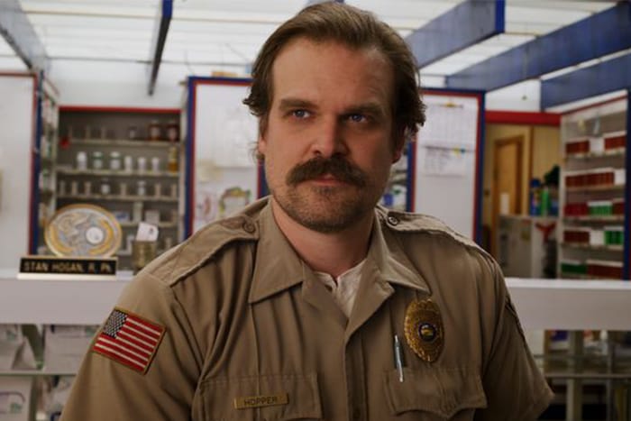 《Stranger Things 3》結局不是如此簡單，種種證據指出他仍然活著！