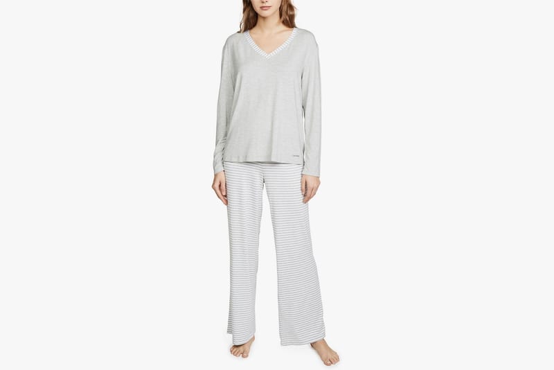 睡衣 Loungewear 懶洋洋風格當道，推介 10 + 時髦又舒適的家居服！ - POPBEE