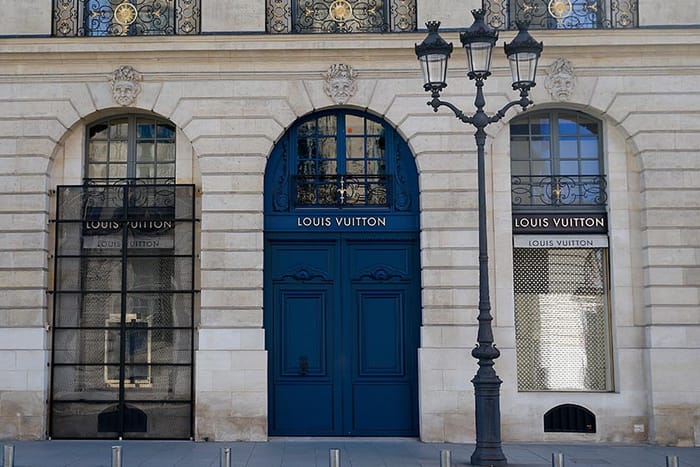 全球陷入經濟低氣壓，LVMH、Kering、Burberry Group Plc 營業額慘烈下跌！