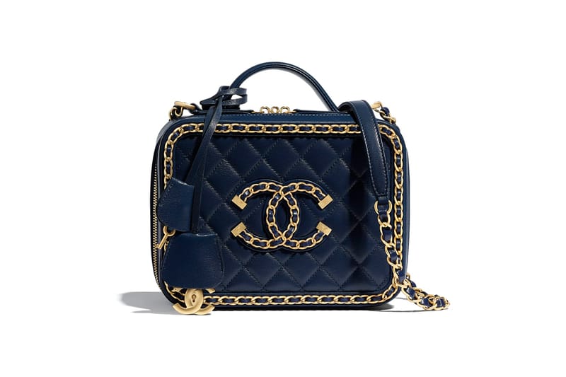 Chanel 2020 vanity discount case