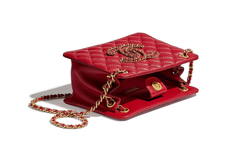 Chanel accordion bag online 2020