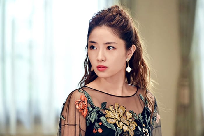 石原里美的性感氣息是如何打造？答案或許在她最愛的香水上！