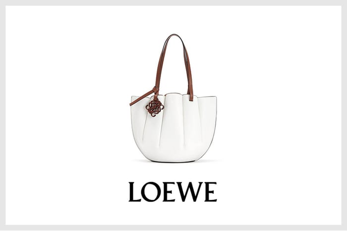 幹練又可愛：Loewe 全新推出貝殼包，還未上架就爆紅！
