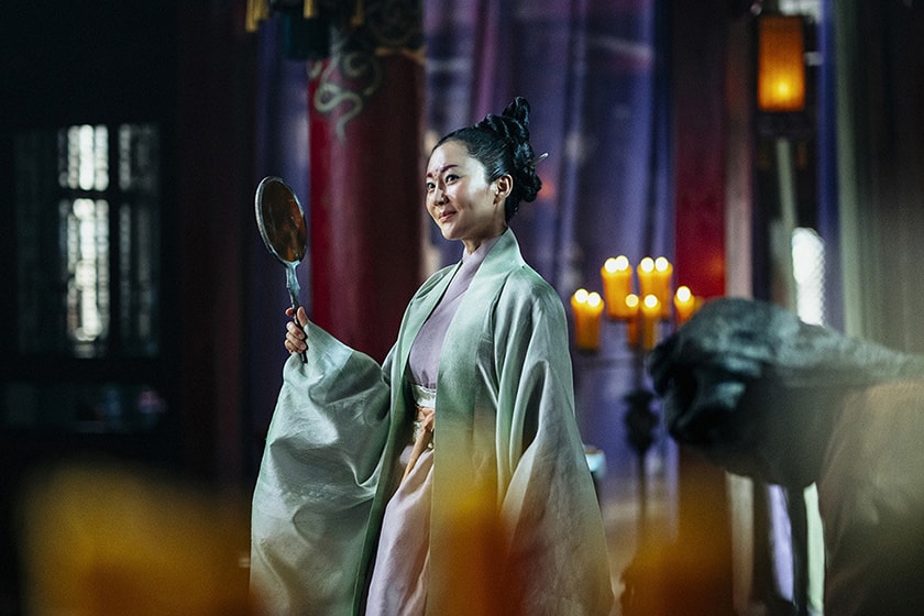 登上韓國票房冠軍：金宇彬、金泰梨、蘇志燮主演《Alienoid》奇幻世界觀引起討論！ - POPBEE