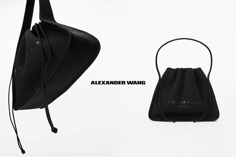 誰說酷與實用不可兼得？快來看看Alexander Wang 這枚可裝下電腦