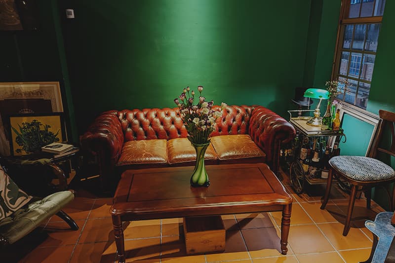 走進大稻埕古董酒吧 Antique Bar 1900，穿越時空來到歐洲美好年代 - POPBEE