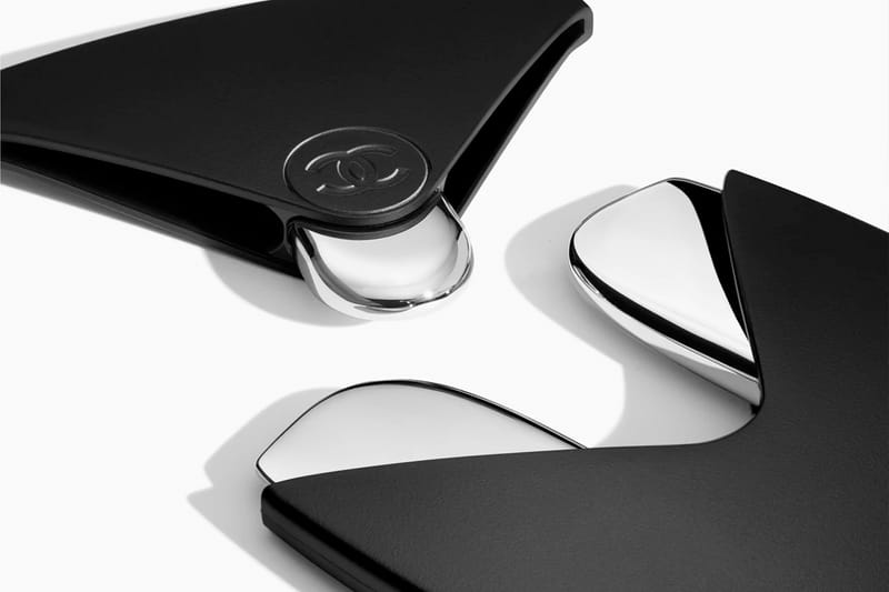 CHANEL 肌膚團隊分析：Le Lift Pro 全新保養品系列登場，這 4 套按摩手法請牢記！ POPBEE