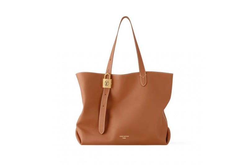 大人ブラックカラー♡【LouisVuitton】Cabas Low Key MM louis-vuitton-low-key-cabas-mm