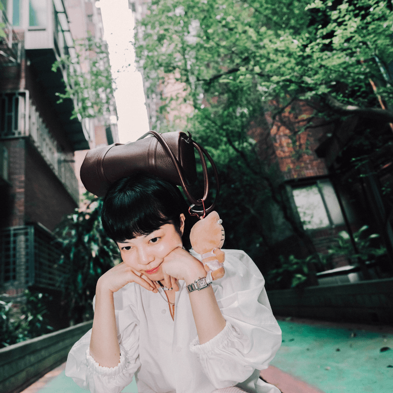 meg lu popbee girls streetsnap what's in bag tokyo shopping beauty tips interview