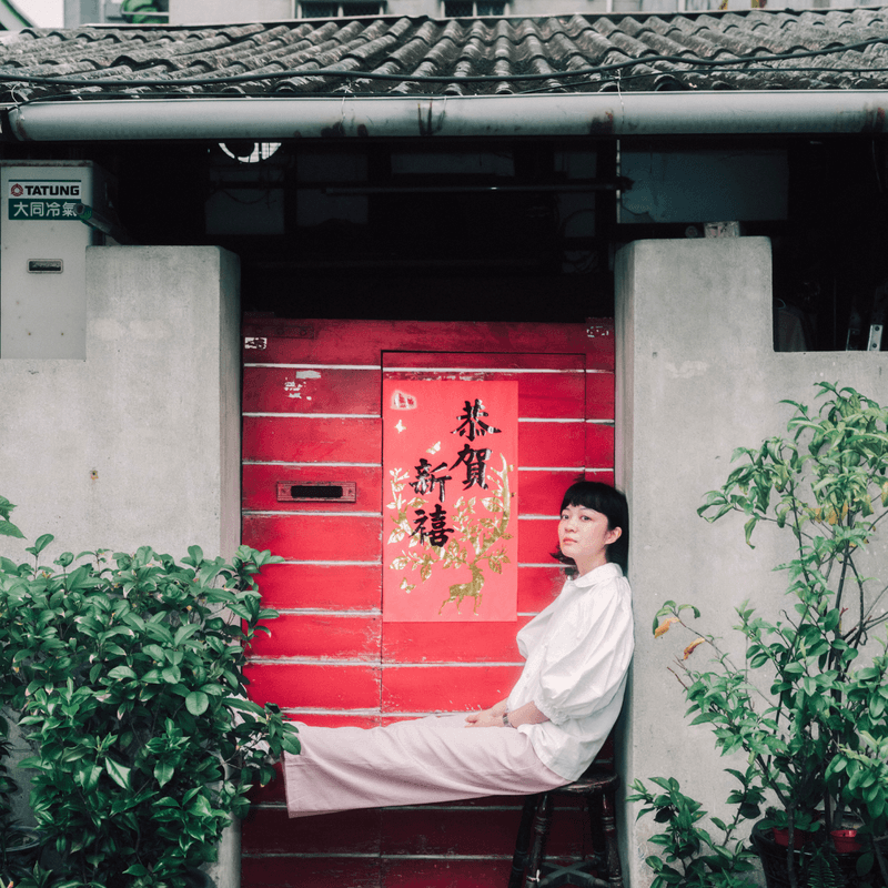 meg lu popbee girls streetsnap what's in bag tokyo shopping beauty tips interview