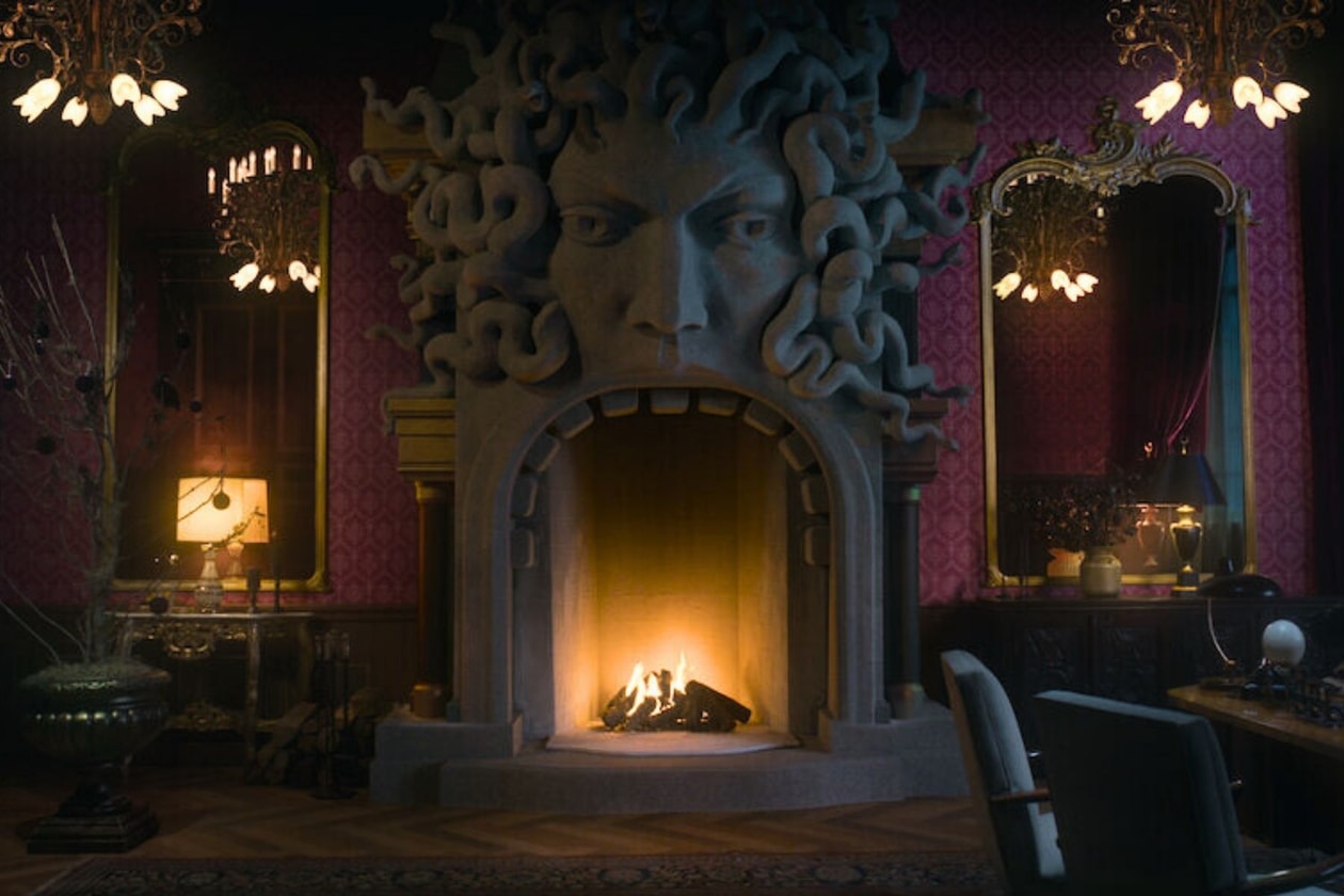 Wednesday Fireplace Netflix 劇集主題壁爐:Kpop 獵魔女團、星期三、怪奇物語,三款限定款營造氛圍 - POPBEE