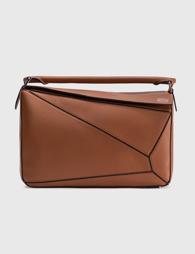 【25SS NEW】LOEWE_men / Large Puzzle ショルダーバッグ Loewe Puzzle Large leather crossbody bag Loewe