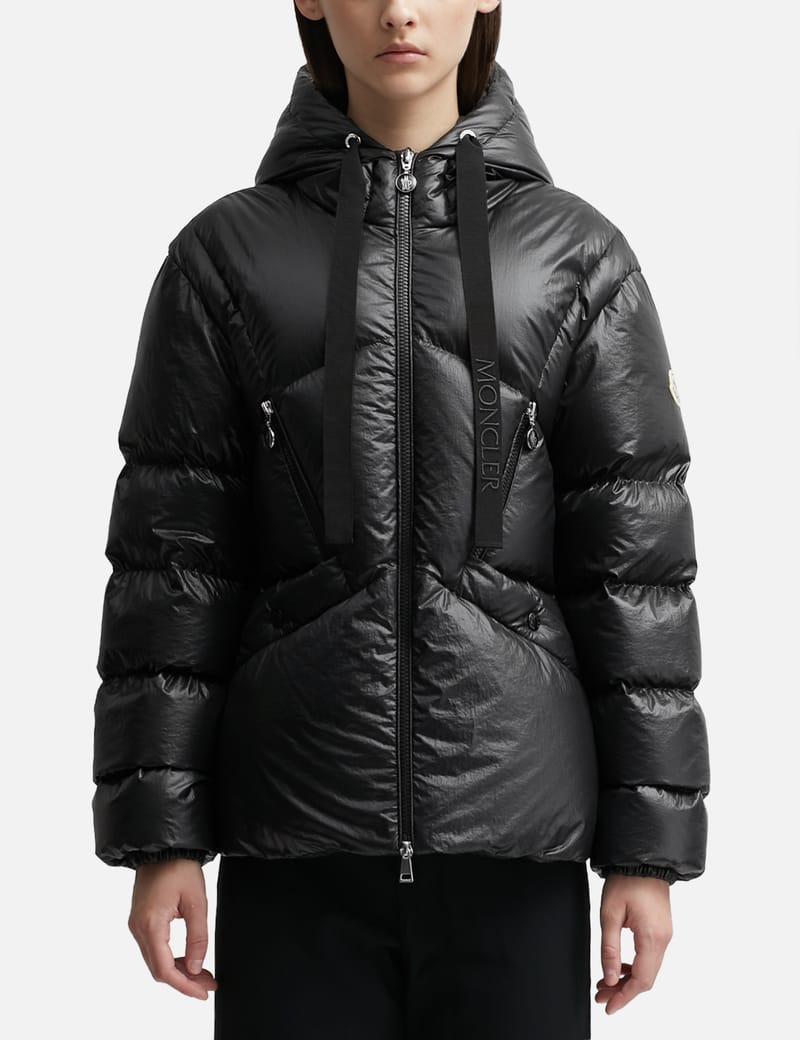 【MONCLER】セーヌ ショート ダウンジャケット フード ブラック Moncler - セーヌ ショート ダウンジャケット | HBX - ハイプ