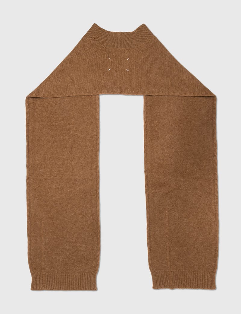 【送料&関税込】Maison Margiela Scarf - Unisex MM6 MAISON MARGIELA | White Women's Scarves And Foulards | YOOX