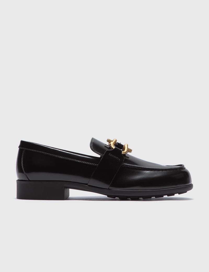 Burberry hot sale chain loafers