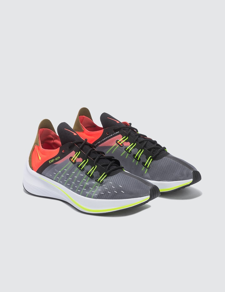 nike fast exp racer trainers
