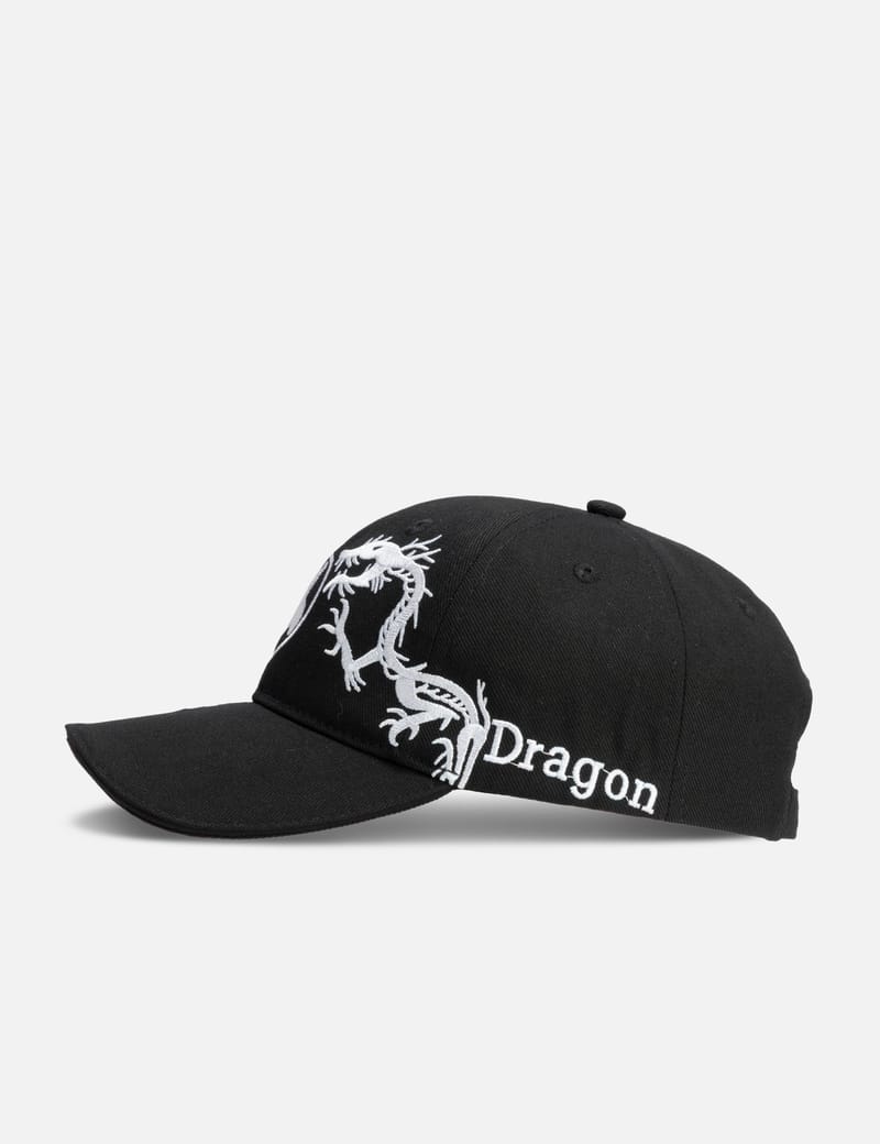 完売 Basketcase FANTASY キャップ 黒 Basketcase Enter Cap - Black 6-panel cotton cap with embroidered