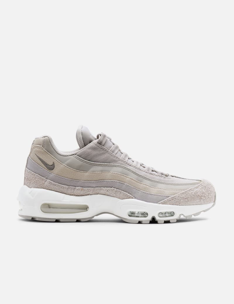 Nike - NIKE AIR MAX 95 SE | HBX - Globally Curated Fashion and