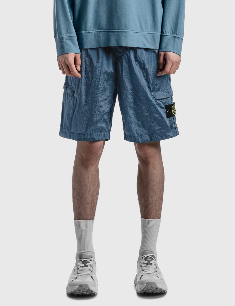 STONE  ストーンアイランド ナイロンメタル　ショーツ ストーンアイランド - ナイロン メタル ショーツ | HBX