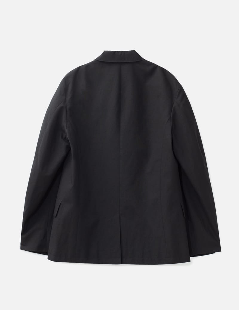 yardbird-jacket-black-model-2-