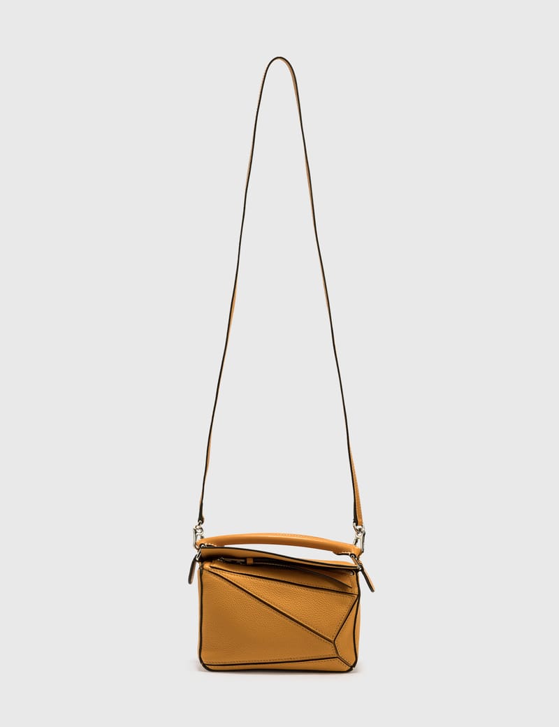 LOEWE バッグ パズル ミニ 楽天市場】LOEWE ロエベ PUZZLE MINI BAG パズルバッグ スモール