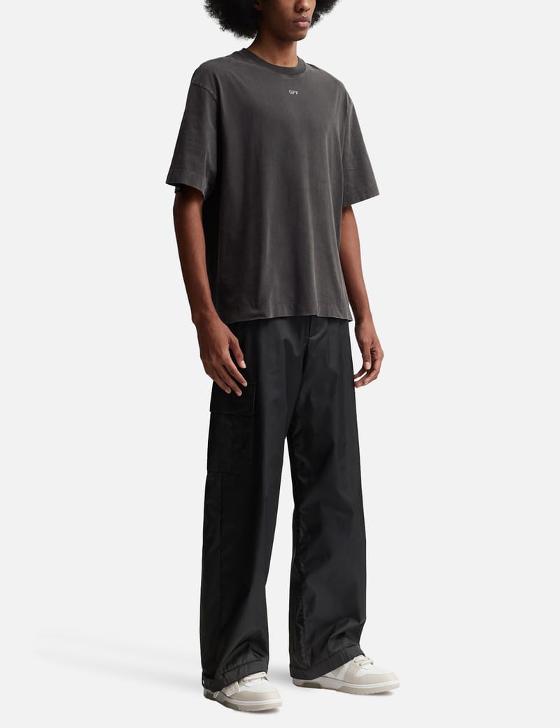 Off-White カーゴナイロンパンツ　ブラック OFF-WHITE パンツ - Black | FWRD