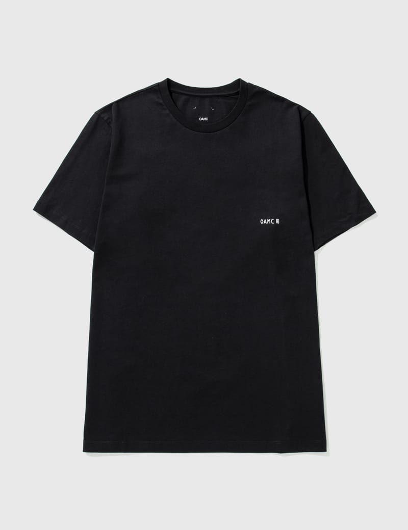 Tシャツ・カットソー OAMC Men T-shirt Black PCM1OT07AJE003099 BLK OAMC：Tシャツ メンズ - ブラック | GIGLIO.COMオンラインのOamc