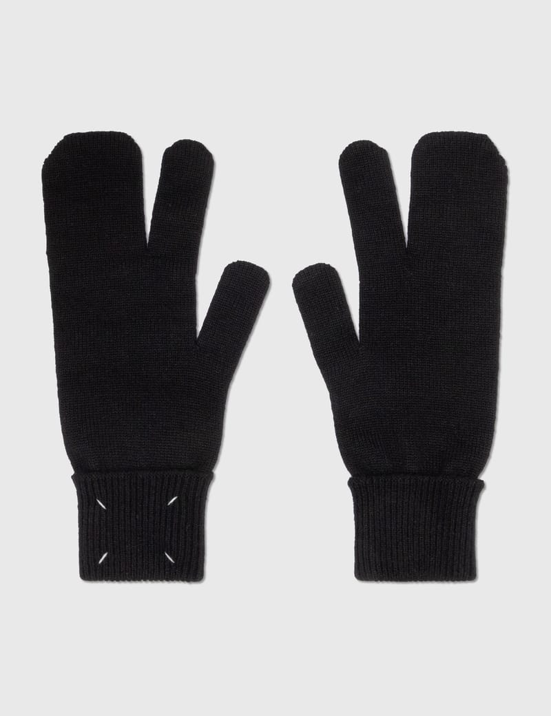 Glove-3-1-d45cc.jpg?fit=max&w=