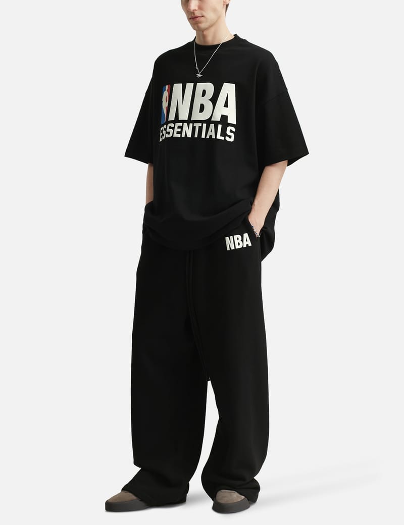 Fear of God Essentials NBA 90s T-Shirt - Oversized black 220gsm