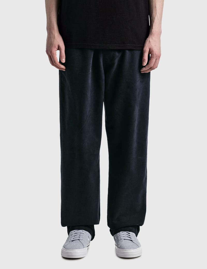 Stussy　ブラッシュドビーチパンツ　 ネイビー Mサイズ Stüssy - ブラッシュド ビーチ パンツ | HBX - ハイプビースト
