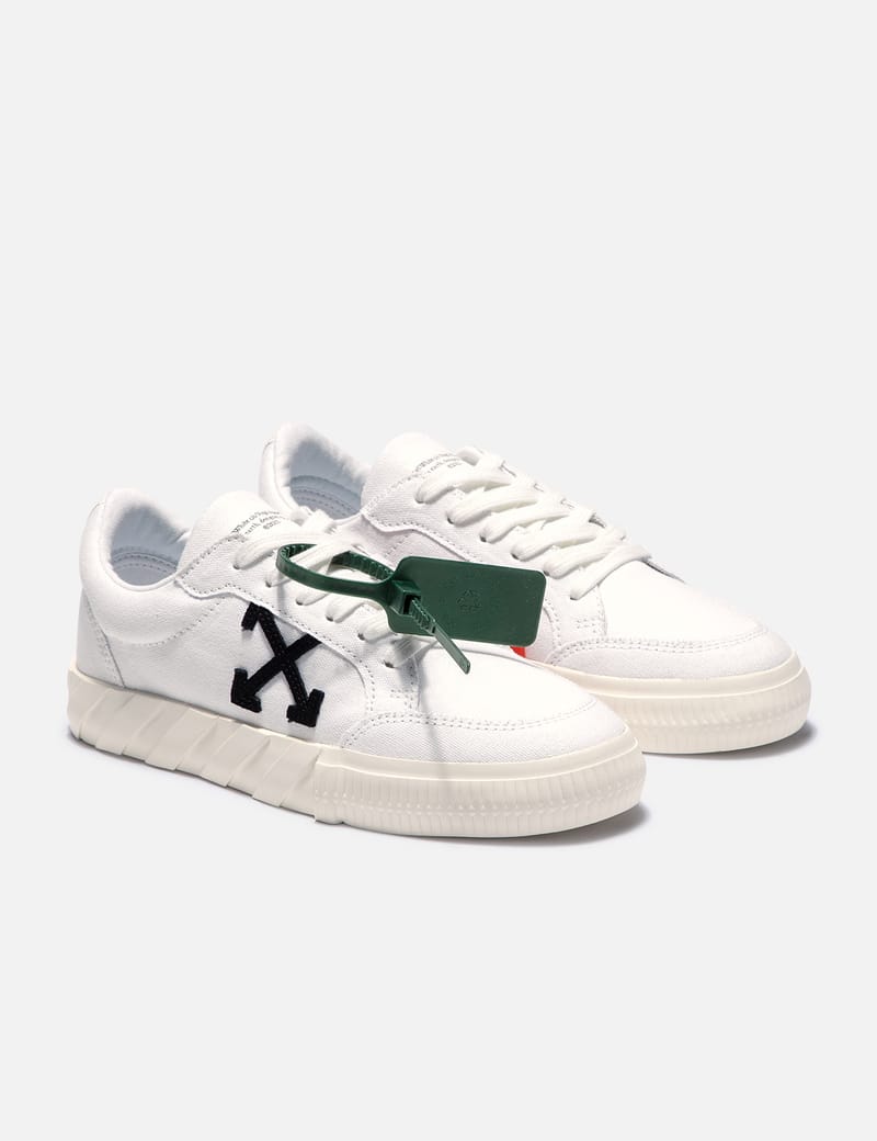 Off-White™ - ロー バルカナイズド キャンバススニーカー | HBX