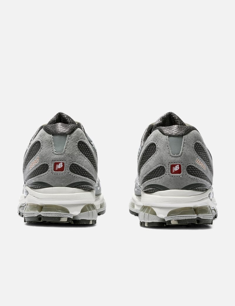New Balance ABZORB 1890 Grey Days - reflective suede sneakers in