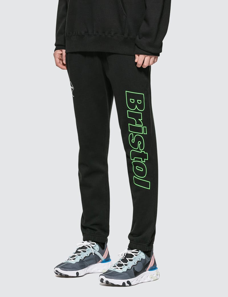 F.C. Real Bristol - Emblem Sweat Pants | HBX - HYPEBEAST 為您搜羅全球潮流時尚品牌