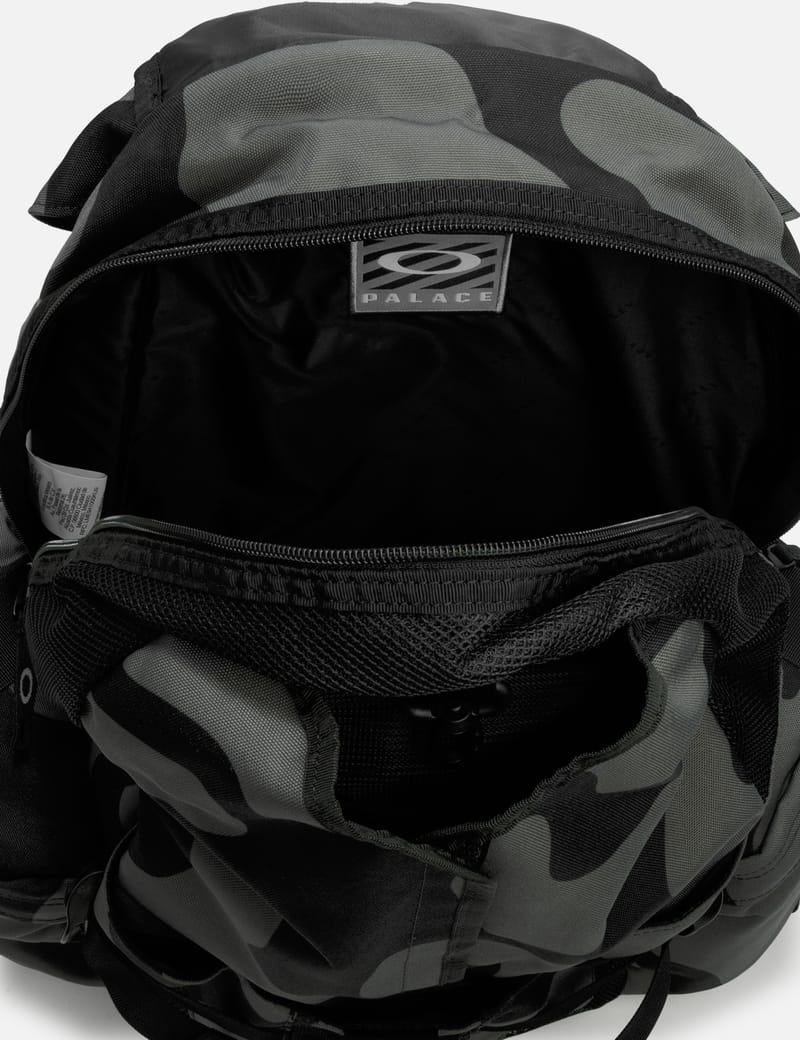 PALACE - Oakley Icon Backpack | HBX