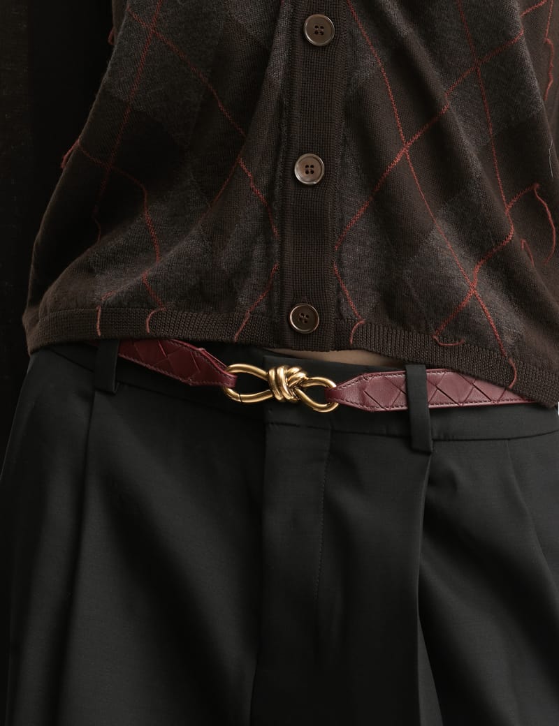 BOTTEGA VENETA シェブロン メタル レザーベルト ブラック ボッテガ・ヴェネタ - メタル シェブロン レザー ベルト | HBX