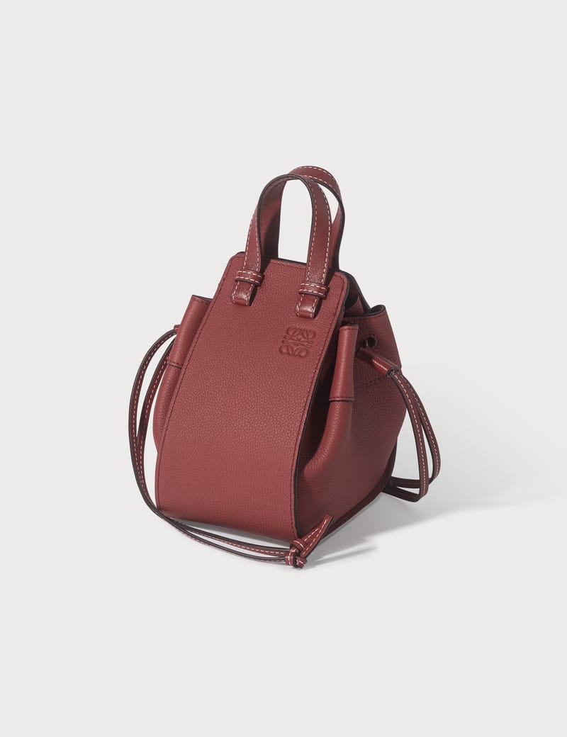 LOEWE Hammock Drawstring Mini バッグ、財布 Loewe - Hammock Drawstring Mini Bag | HBX