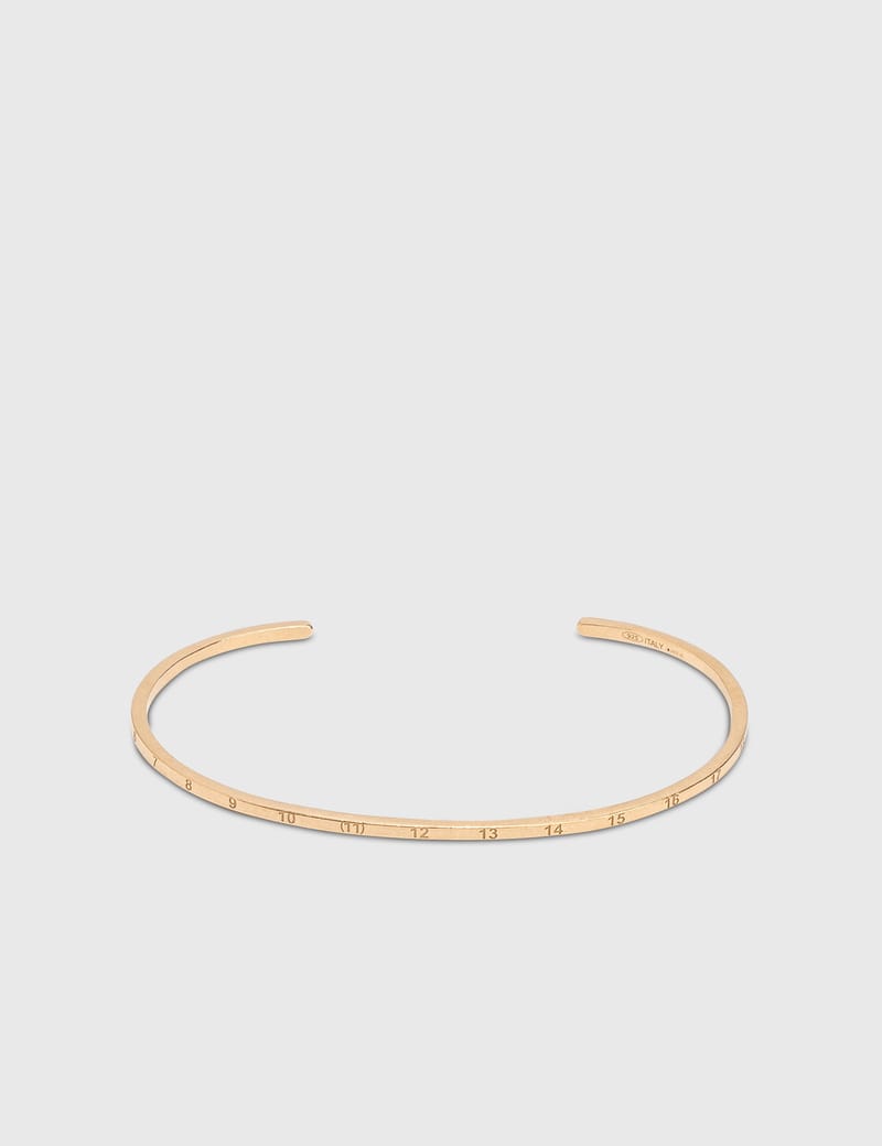 MAISON MARGIELA ブレスレット LOGO MEDIUM-WIDTH CUFF BRACELET Maison Margiela Medium Margiela Logo Cuff Bracelet In