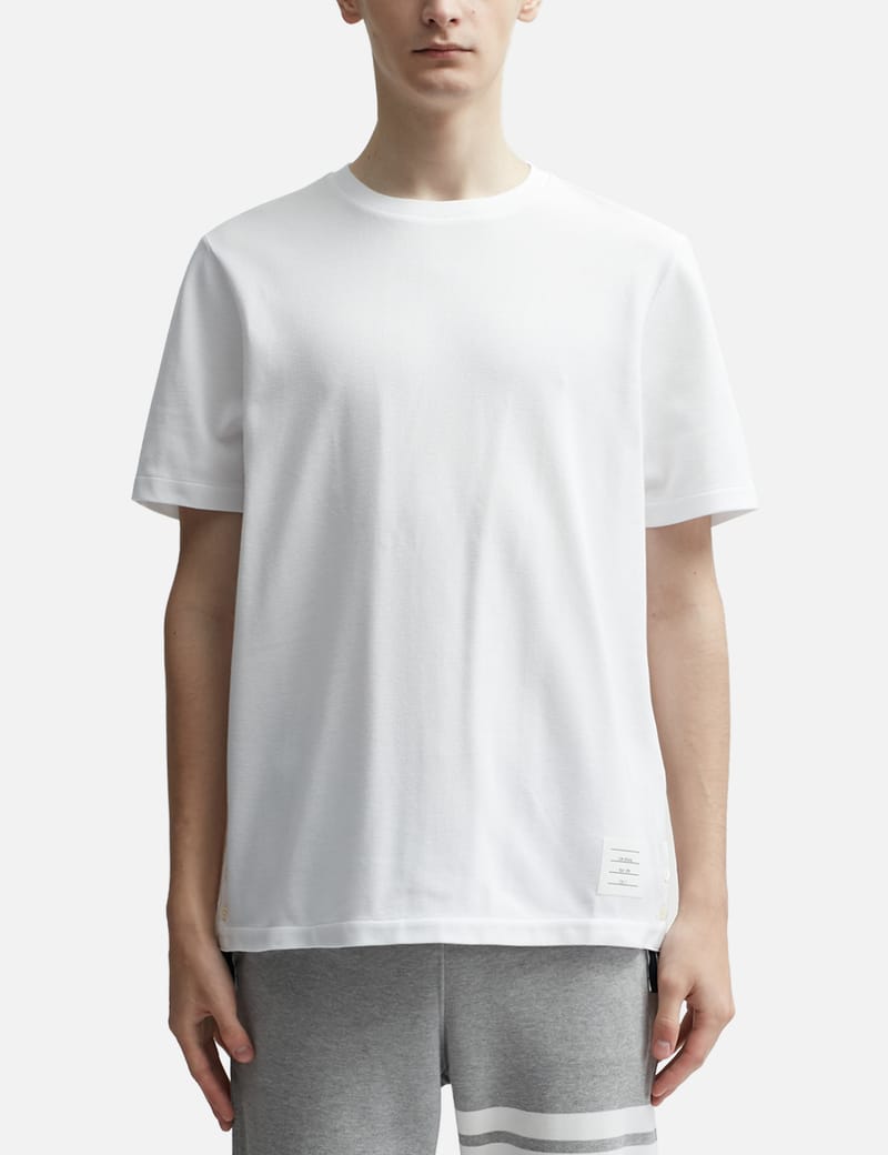 【THOM BROWNE】 Pique Center Back Stripe Relaxed Fit T-Shirt Thom Browne Light Grey Cotton Pique Center Back Stripe