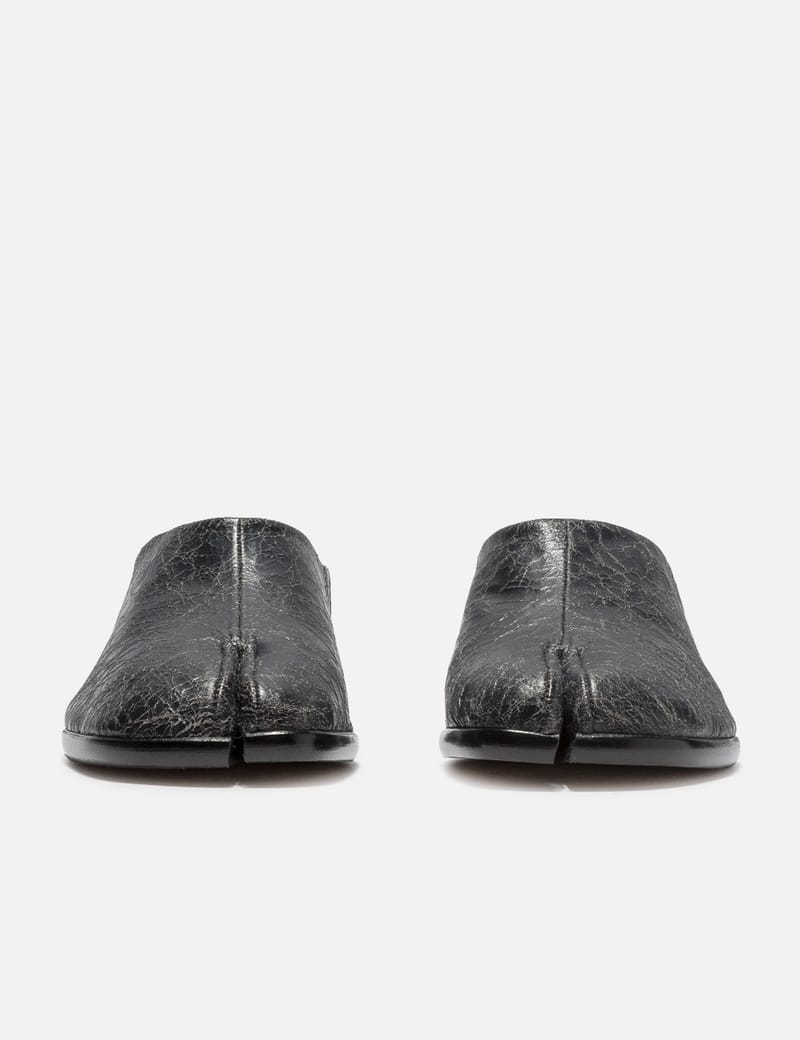 Maison Margiela - TABI CRACKED BABOUCHE | HBX - Globally