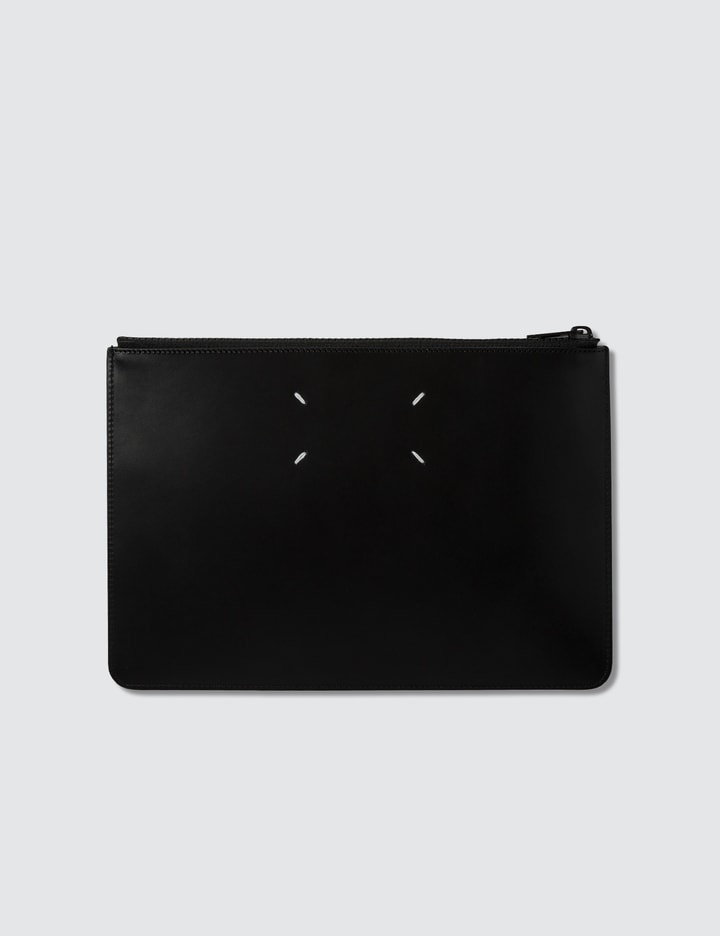 메종 마르지엘라 - Reflective pouch | HBX - 하입비스트가 엄선한 글로벌 패션&라이프스타일