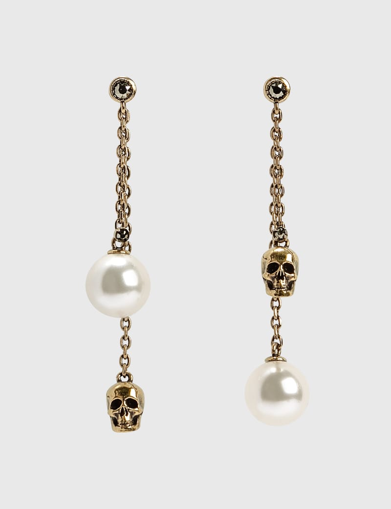 ALEXANDER MCQUEEN エンヘリッシュト チェン トロッフ ヒアス Alexander McQueen Triple Hoop embellished single ear cuff